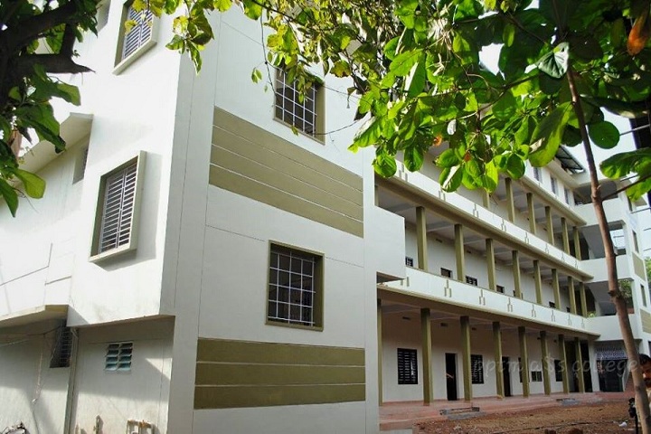 https://cache.careers360.mobi/media/colleges/social-media/media-gallery/16295/2020/6/24/Campus View of PPTM Arts and Science College Cherur_Campus-View.jpg